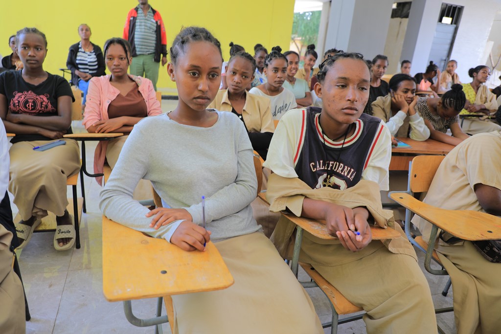 ለአርባ ምንጭ 2ኛ ደረጃና መሠናዶ ት/ቤት ሴት ተማሪዎች የሕይወት ክሂሎት ሥልጠና ተሰጠ